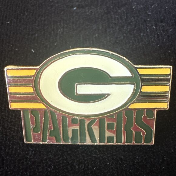 Green Bay Packers 1993 Peter David GB Logo Vintage Collector Enamel Lapel Pin - Picture 1 of 3